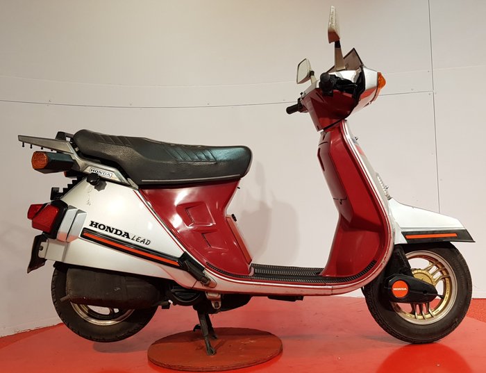 Honda Lead 125 2024 แต่งยังไงให้สวย? 2